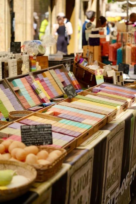 Studio Au Coeur D'Aix Leilighet Aix-en-Provence Eksteriør bilde